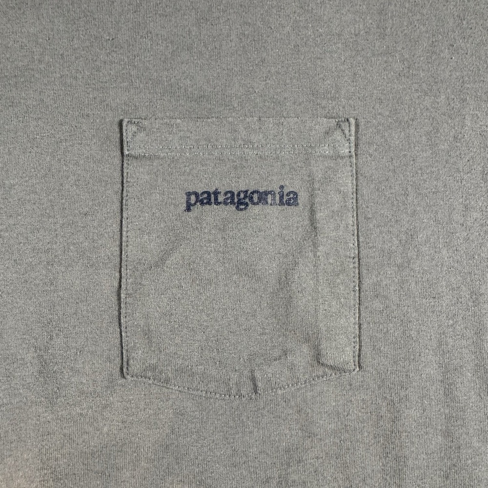 Patagonia P-6 Pocket Responsibili-Tee T-Shirt Gray Men's Medium Graphic Tee - Picture 3 of 10